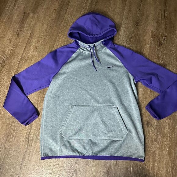 Nike Therma Fit Womens Sweater Hoodie Gray Purple Performance Activewear Sz M - Picture 1 of 9